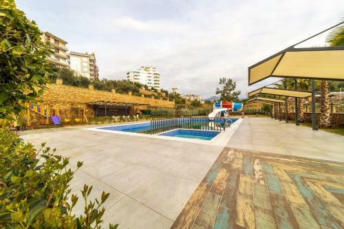 Pleasant Apartment With Shared Pools In Alanya, Antalya
