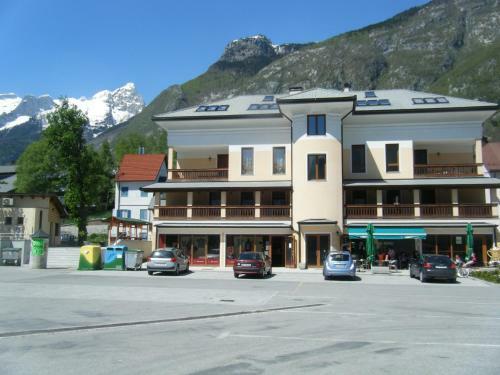 Vila Bovec Sunrise Apartment With Balcony