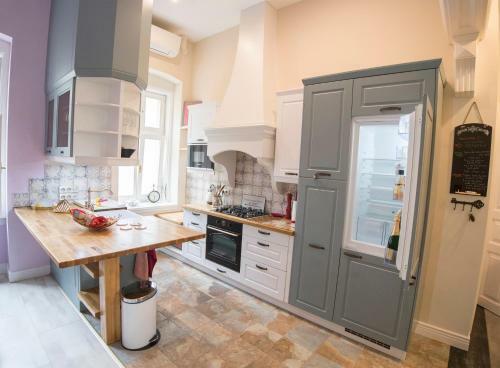 Luxury Gorgeous Newly Refurbished Apartment - Historic Centre