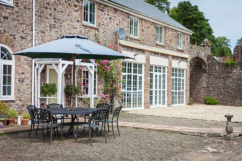 Bed & Breakfast Stoodleigh Court Coach House B & B