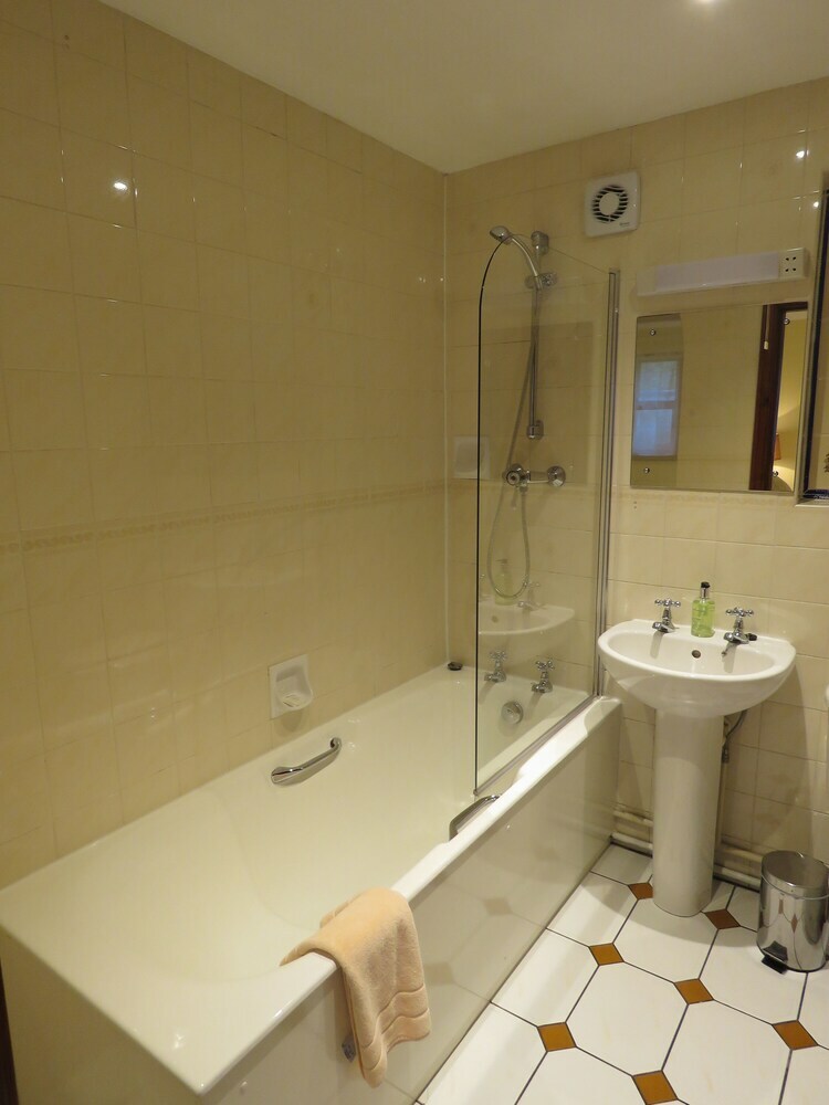 Hostal The Bay Horse Hotel And Restaurant