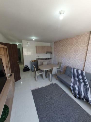 Apartamento Con 2 Habitaciones Y 2 Ba�os