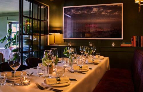 Carlton Mitre Hotel