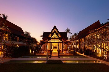 Hotel Amari Palm Reef Resort