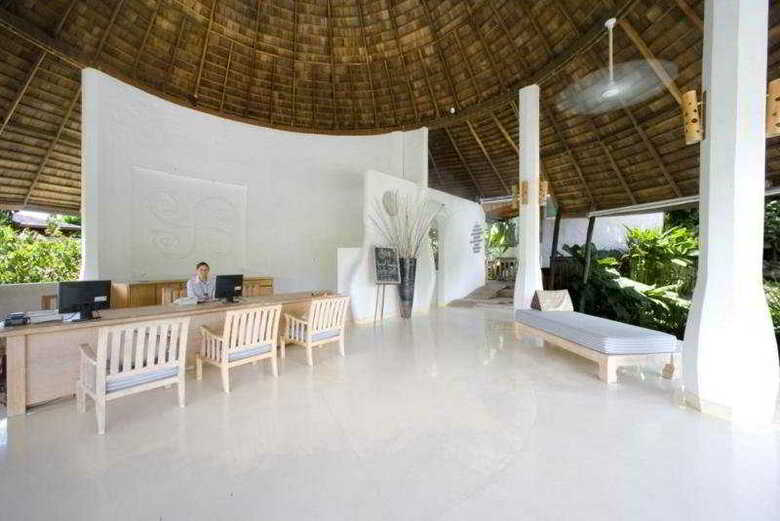 Hotel Aana Resort N Spa