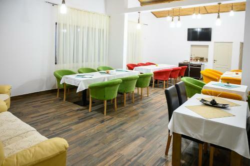 Hostal Zori De Zi Breaza