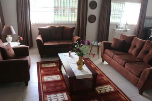 Apartamento Dubbel Woonhuis Selderiestraat Paramaribo