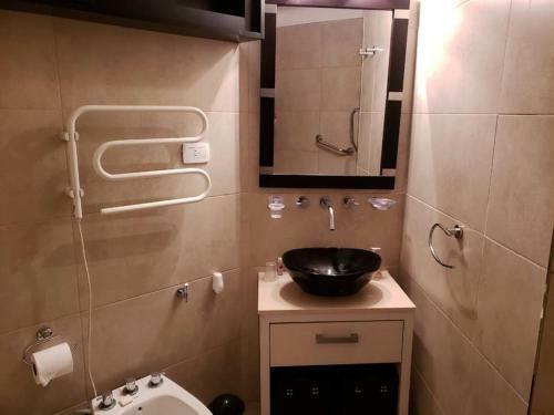 Apartamento Amplio C�modo, C�ntrico, Cochera Piscina Y Quincho