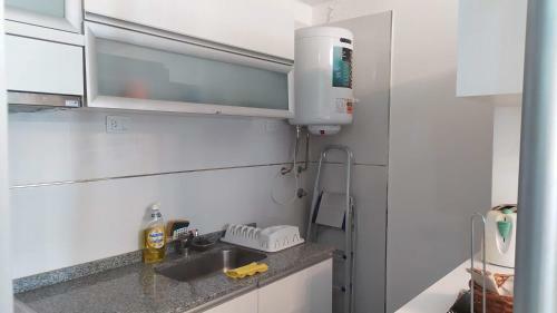 Apartamento Amplio C�modo, C�ntrico, Cochera Piscina Y Quincho