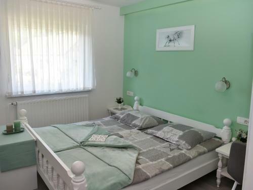 Hostal Gosti??e Trobej