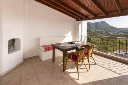 Central House With Shared Pool Near Paradise Bay In Bodrum