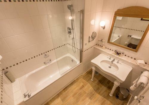 Kilworth House Hotel And Theatre