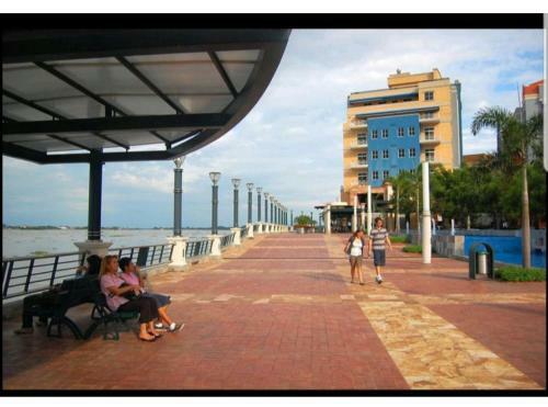 Apartamento Ecusuites Artgallery Riverfront Next Wyndham