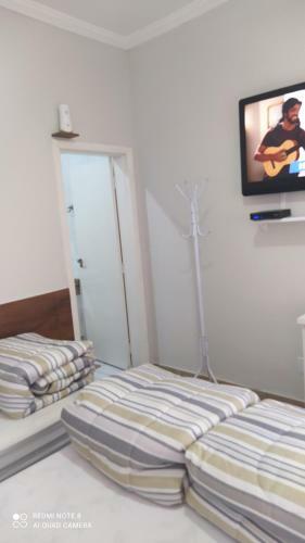 Quarto Familiar Com Ar,frigobar,wi Fi, Garagem