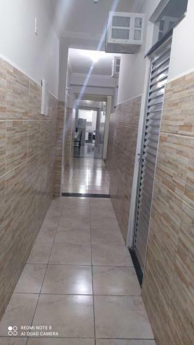 Hostal Quarto Completo Ar,wi Fi E Garagem Gratuita