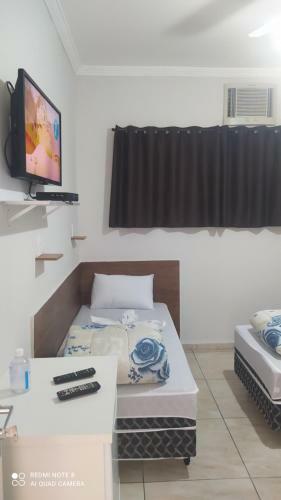 Hostal Quarto Completo Ar,wi Fi E Garagem Gratuita