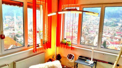 Hostal Vila Paul Best Paronamic View Over Medieval Historical Centre Brasov