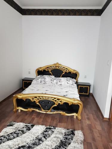 Hostal Casa Adi??