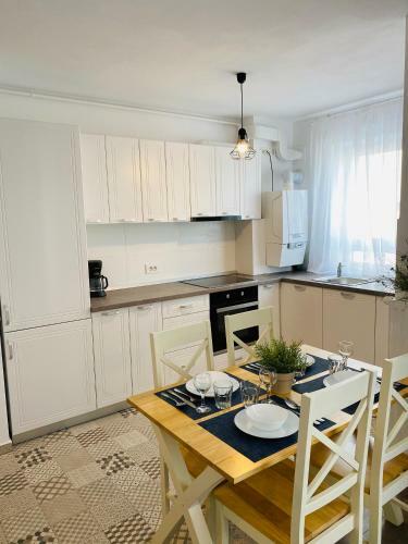 White 2 Apartment Brasov