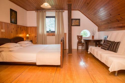 Agroturismo Holiday Farm Grofija