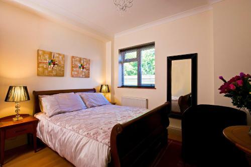 Hostal Godalming Hotel