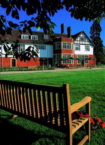 Greenwoods Hotel & Spa