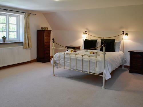 Rocombe Thatch