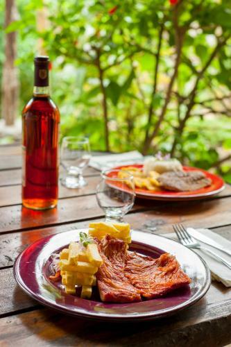Hostal Restaurante Tur�stico Y Alojamiento Maray