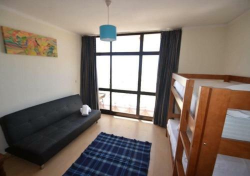 Two Bedroom Holiday Apartment In Arma��o de P�ra