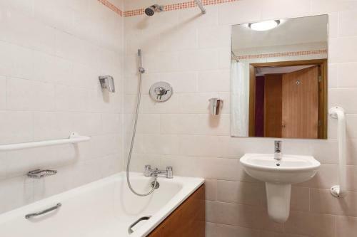 Ramada London Ruislip - Formerly Days Hotel South Ruislip