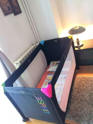 Cosy & Central Apartment In A Friendly Area