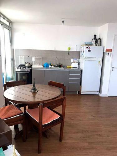 Apartamento Cuarto Privado En Pleno Coraz�n De Montevideo
