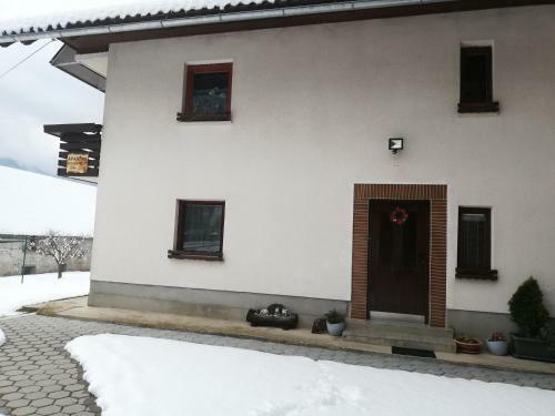 Apartma Pri Bregarju