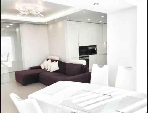 Apartamento Lux Most City Area, Panoramic River View, New Tower