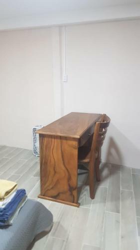Hogar Tico-estadounidense Cerca de Aeropuerto