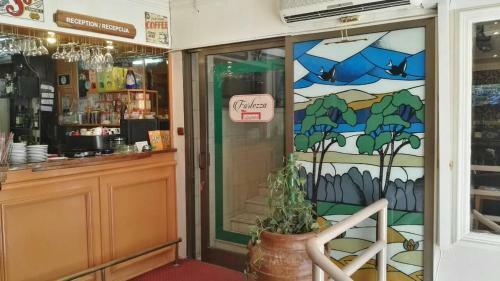 Hostal Fortezza Rooms