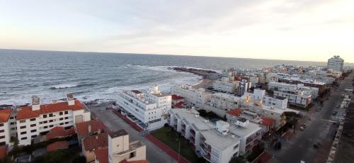 Apartamento Penthouse. Vista Al Mar. Centrico. 02