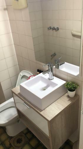 Casa En Complejo Privado Con Parque