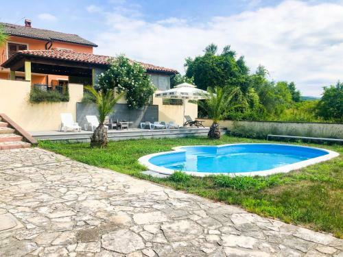 Mediterranean Villa With Pool