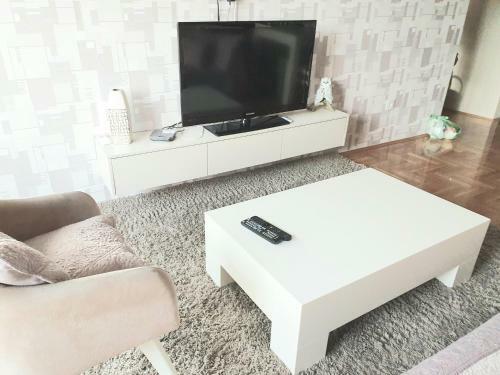 Angel Lux Apartman Sa Garazom