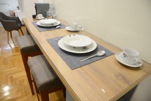 Anna Apartment