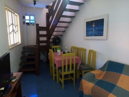 Casa Com Vistas Para A Praia Dos Anjos