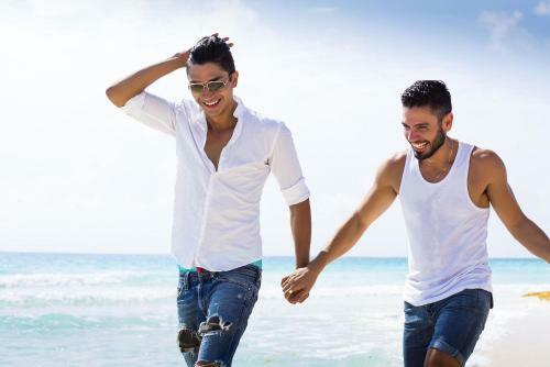 Encantos Da Praia Da Ferradura - Conforto E Requinte!
