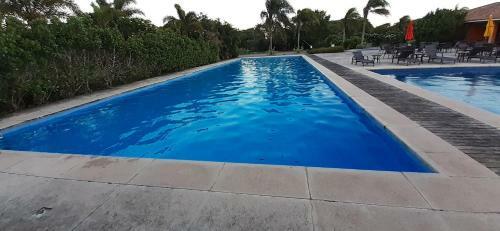 Casa Praiana Em Condominio Com Lazer