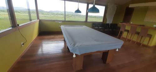 Casa Praiana Em Condominio Com Lazer