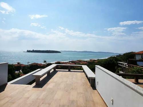 Casa Com Piscina E Churrasqueira Em Buzios Rj