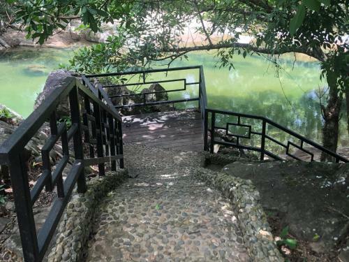 Hermosa Caba�a En River Village San Martin