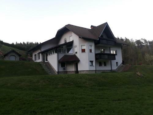 Apartma Juter?ek