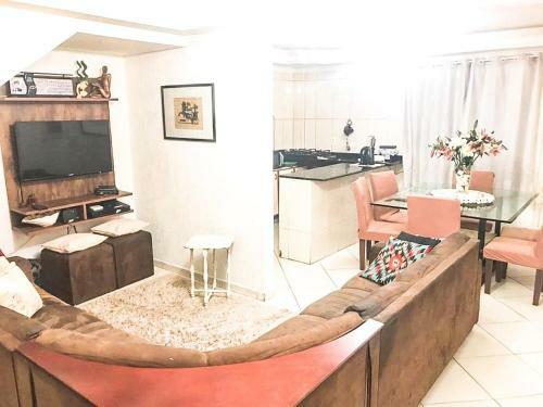 Sobrado Pr�ximo A Roda Gigante 800m Da Praia De Bc
