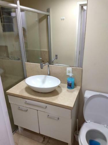 Excelente Apartamento E Localiza��o Perto Da Praia De Bc